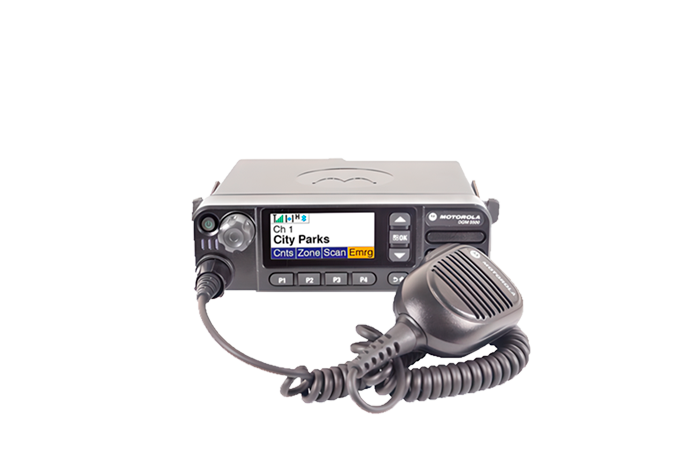 DGM8500E UHF 403-470MHz 1000 CH 40W TECLADO COMPLETO GOB BT GPS CD WIFI